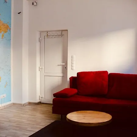 Modern Backyard Apartment, Re Center Apartamento Niederdorla