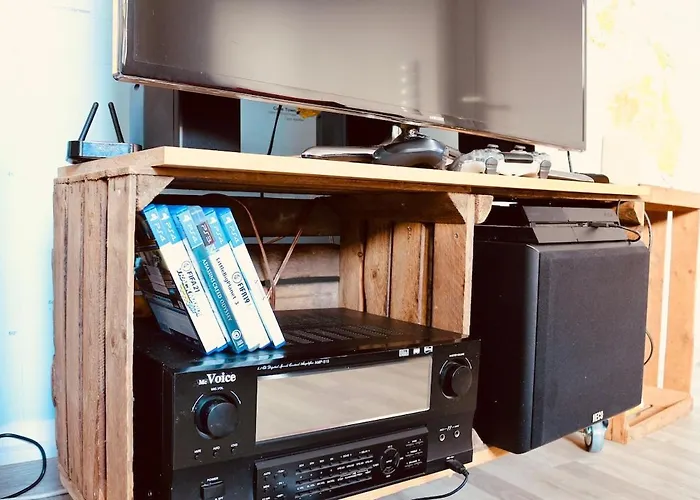 Modern Backyard Apartment, Re Center Διαμέρισμα