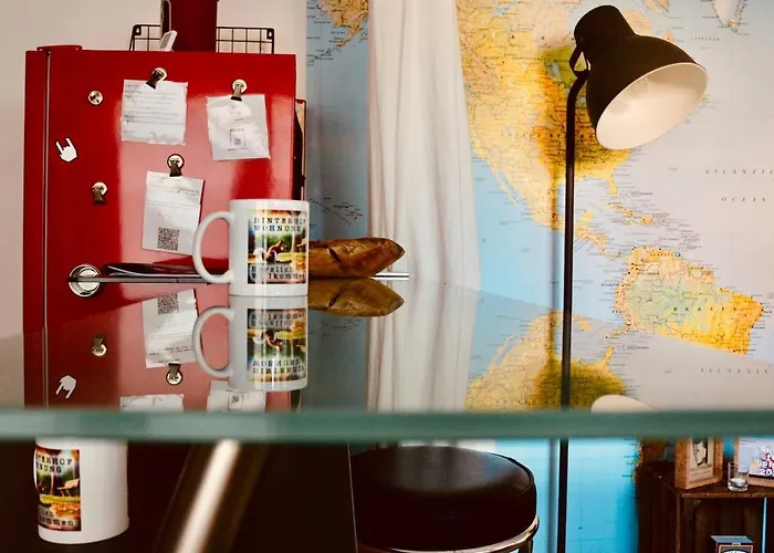 Modern Backyard Apartment, Re Center *