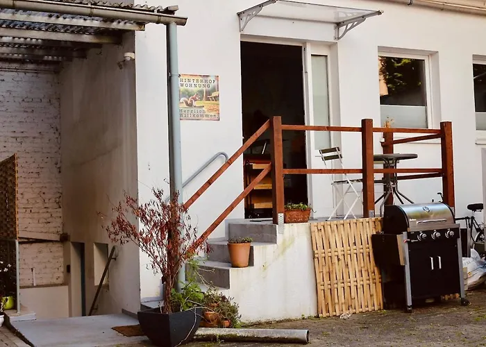 Modern Backyard Apartment, Re Center Διαμέρισμα Niederdorla